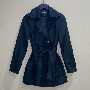 Express double breasted belted trench coat. Black. Polyester/cotton.